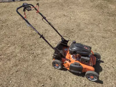 Tondeuse a gazon  autopropulsé ARIENS 22'' de coupe, View more
