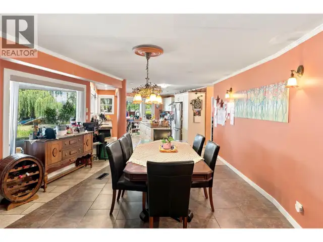 3935 Lakeside Road Penticton, British Columbia in Houses for Sale in Penticton - Image 8