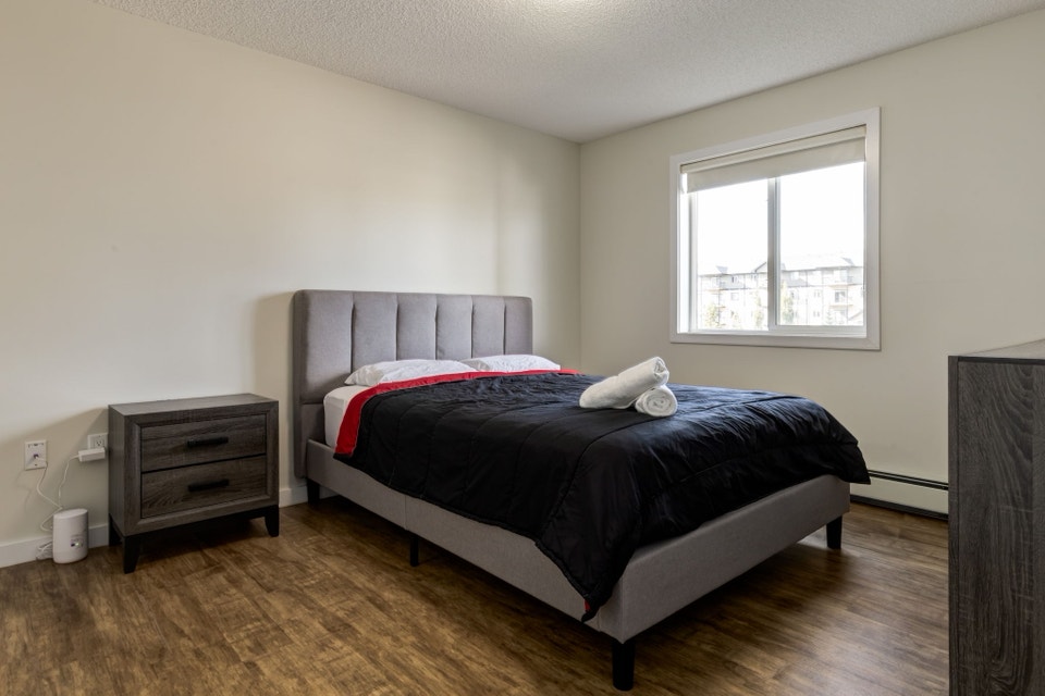 In-suite laundry, walk-in closets, blackout blinds and more 3