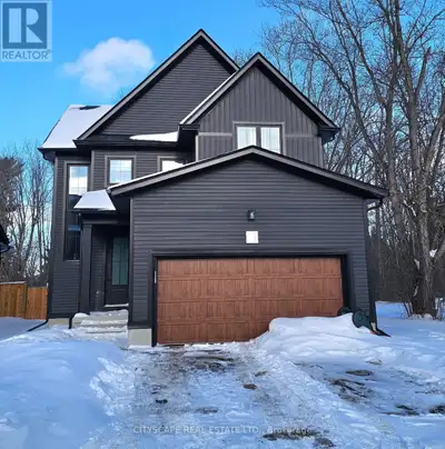 Available for Lease, Detached home in Ingersoll: Welcome to 20-297 Whiting street a beautifully buil...