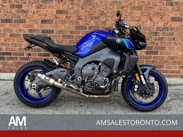 2024 Yamaha MT-10 **ONE OWNER** **RACEFIT PIPE** in Street, Cruisers & Choppers in Markham / York Region - Image 2