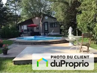 Rare sur le marché! Vous voulez vivre dans la nature près de la ville. Plein pied 3 chambres avec fe...