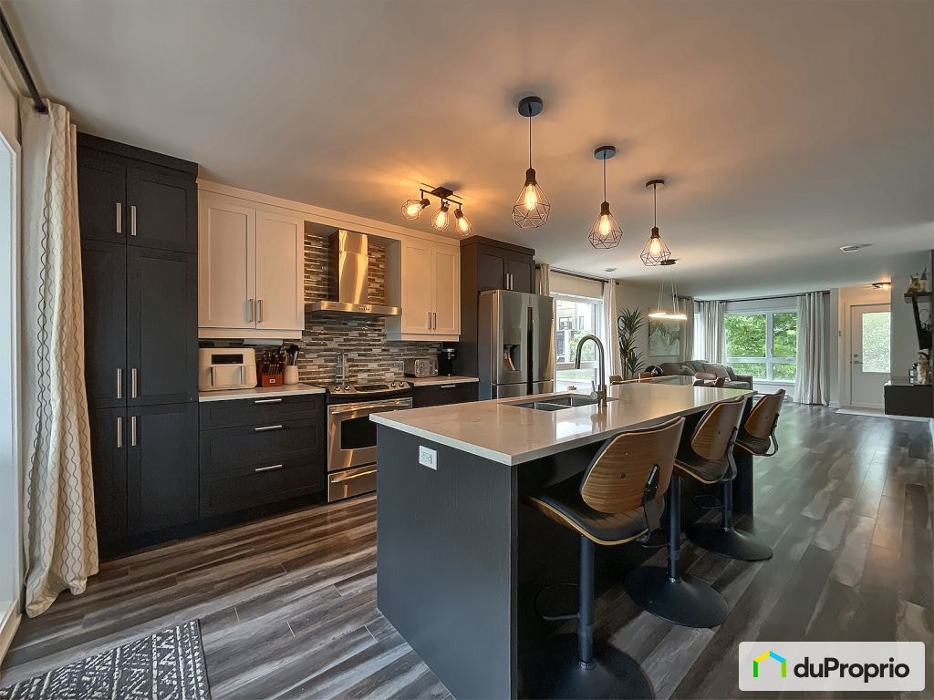 $475,000 - Condominium for sale in Longueuil (St-Hubert) — photo 2