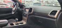 GARANTIE 1 ANS CREDIT DIRECT EN LIGNE AU WWW.AUTO-INTERNET.CA WOW 2014 JEEP GRAND CHEROKEE 4X4 TOUT... (image 3)