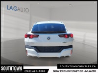 2025 BMW X2 xDrive28i Experience the BMW X2 xDrive28i with only 50066 km on the odometer. Finished i... (image 2)