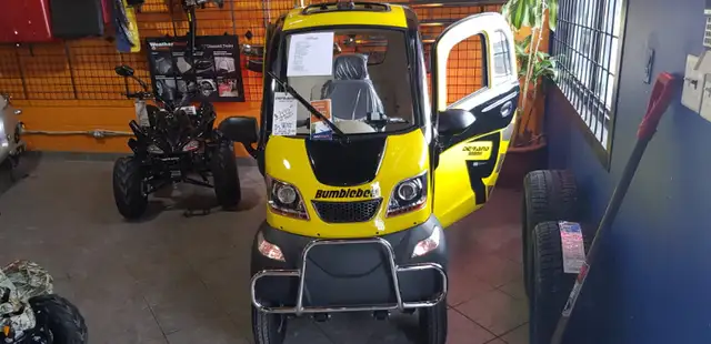 Fully enclosed mobility scooters at Derand!62863277224193121