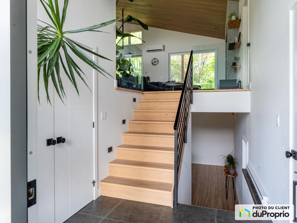 $799,000 - Raised Bungalow for sale — photo 2