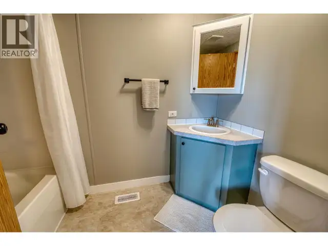 11075 257 ROAD Fort St. John, British Columbia in Houses for Sale in Fort St. John - Image 16