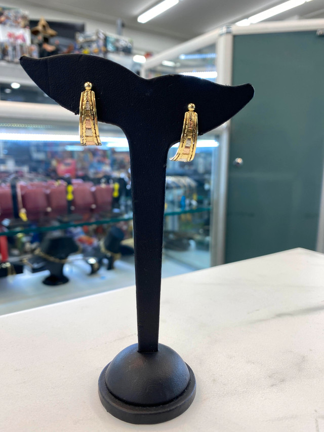 18K Tri Color Gold Drop Earrings in Jewellery & Watches in City of Toronto