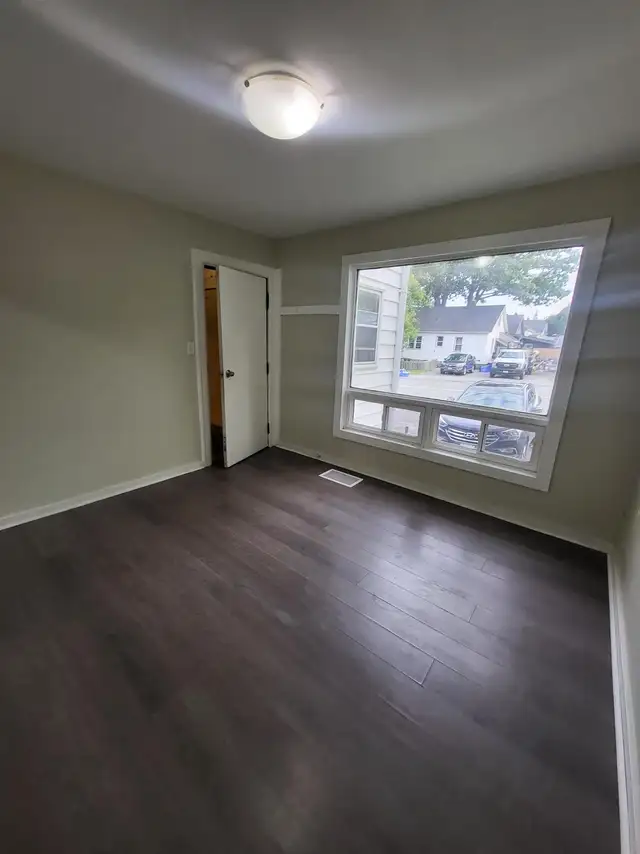 Unit 1 — 448 Arnley Street, Sudbury · 1 Bed / 1 Bath · in Long Term Rentals in City of Toronto - Image 5