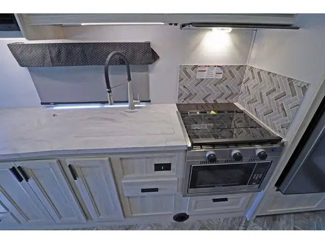 2022 Forest River Forester 3011 / 3010 Classe C 31 pieds 2 exten in RVs & Motorhomes in Laval / North Shore - Image 12