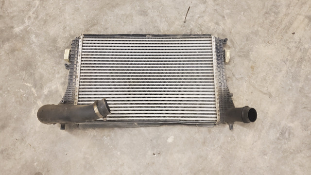 VW Jetta TDI Intercooler in Engine & Engine Parts in Lethbridge - Image 3