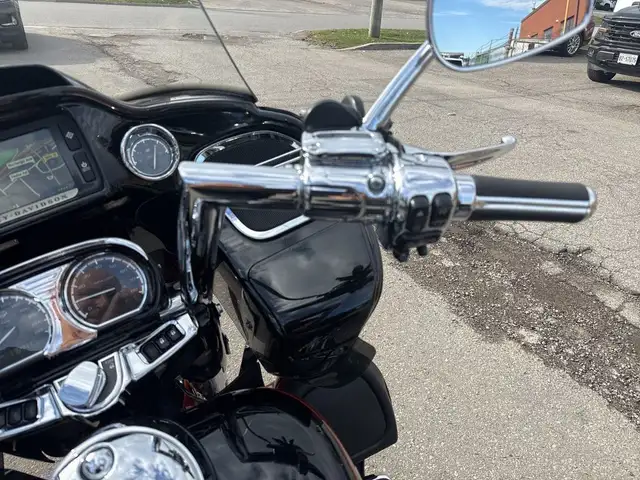 2015 Harley-Davidson CVO Road Glide ~ SUPER CLEAN ~ 110CI ~ ROAD in Sport Touring in City of Toronto - Image 24