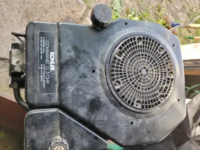 Good 12.5hp Kohler motor. Just got it from an estate. Had it running today (05/25) $200