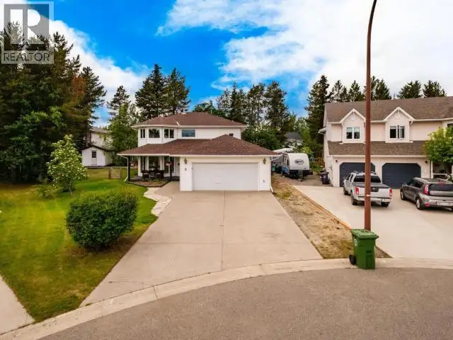 6 CARNELIAN COURT Whitehorse, Yukon in Houses for Sale in Whitehorse - Image 3