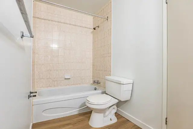 Spacious and bright suites with large windows | Book a showing t in Long Term Rentals in Edmonton - Image 18