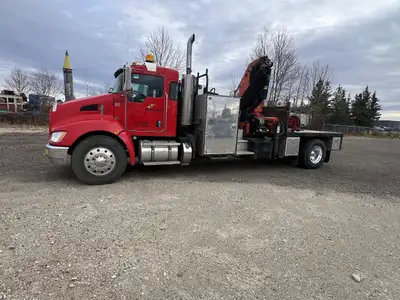 2013 Kenworth T 370 S/A W/ Palfinger 23002 Fold up Knuckle Boom Paccar PX-8 350hp Eaton 8LL Manual 1...