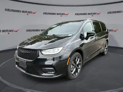 Dealer Certified Pre-Owned. This Chrysler Pacifica boasts a Gas V6 3.6L engine powering this Automat...