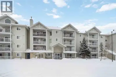 Welcome to 1207-38 Riedel Street!This bright and spacious CLEAN CLEAN CLEAN 2 bedroom, 2 bathroom en...