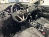 Le Nissan Rogue 2017 version SL AWD CUIR TOIT PANO MAGS CRUISE A/C CRUISE proposé par AutoStudio 72... (image 9)