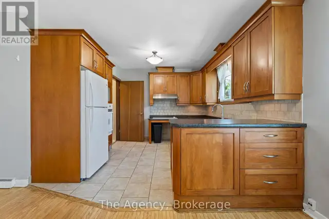 17 VICTOR BOULEVARD St. Catharines (Glendale/Glenridge), Ontario in Houses for Sale in St. Catharines - Image 12