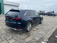 Experience the pinnacle of sophisticated SUV performance and fuel efficiency with this nearly new 20... (image 5)