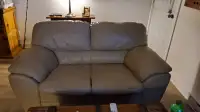 Sofa et causeuse en cuir marque palister