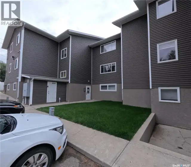 101 221 Main STREET S Moose Jaw, Saskatchewan in Condos for Sale in Moose Jaw - Image 3