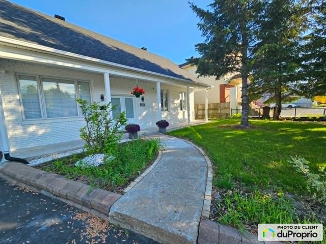 $785,000 - Bungalow for sale in Fabreville — photo 3