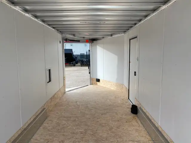 2026 AmeraLite 7.5' x 23' x 84" V-Nose Snowmobile Trailer in Cargo & Utility Trailers in Thunder Bay - Image 15