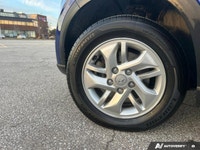 The advertised vehicle price is based on a promotional finance offer. Customers who purchase the veh... (image 8)