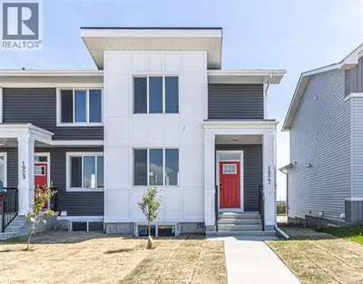 NO Condo Fee !! !!*WASHER & DRYER Included*!! Quick Possession Available !! This new built home has...
