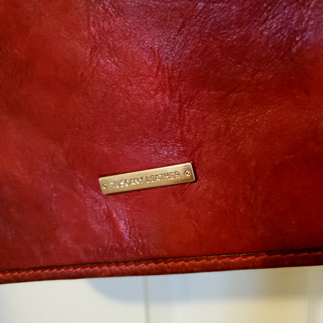 Made in Italy - Tuscany Italian Leather Women's Purse in Women's - Bags & Wallets in Kingston - Image 2