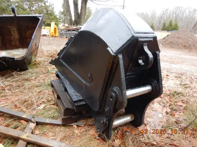 ESCO EXTREME DUTY 350-500 RIPPING-TRENCHING SHORING  24" &  48" in Heavy Equipment in City of Toronto - Image 26