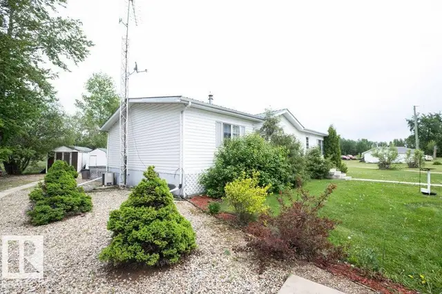 4903A 47 AV Rural Westlock County, Alberta in Houses for Sale in Edmonton - Image 3