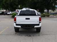 2018 Toyota Tacoma TRD Sport Sporty styling, legendary reliability, and proven off-road capability c... (image 5)