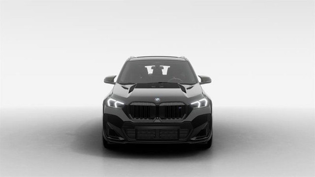 2026 BMW X1 M35i xDrive | Puissante et racée | M Sport Pro dans Autos et camions  à Ville de Montréal - Image 3