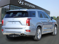 The 2020 Hyundai Palisade Ultimate AWD is a top-tier midsize SUV that combines luxury, performance,... (image 4)