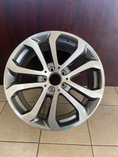 Just arrived OEM Mercedes 19"Wheels takeoff new cars: Part#A1664011100 19"x8.5"ET:59 5x112 Bore:66.6...