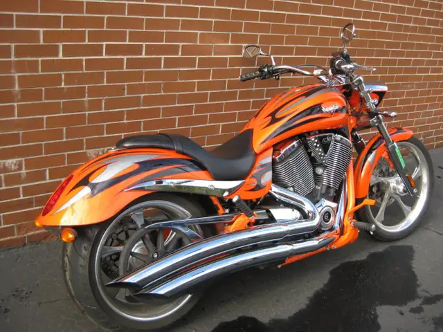 2013 VICTORY JACKPOT in Street, Cruisers & Choppers in City of Toronto - Image 5