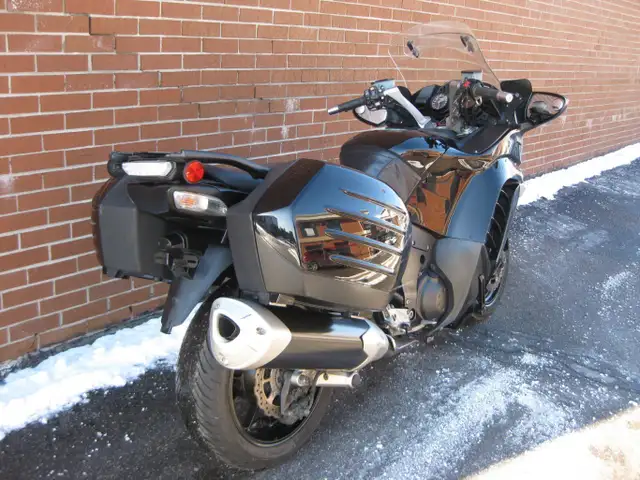 2012 KAWASAKI ZG1400 CCF in Street, Cruisers & Choppers in City of Toronto - Image 3