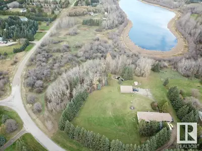 52125 range road 275 Spruce Grove, Alberta