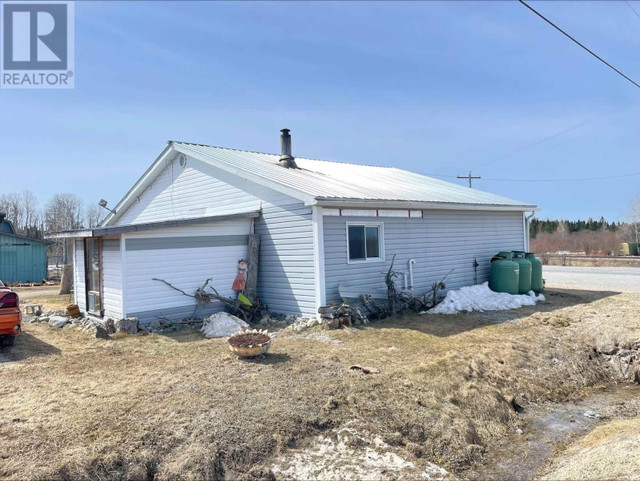 335 Highway 583 Jogues, Ontario in Houses for Sale in Kapuskasing - Image 2