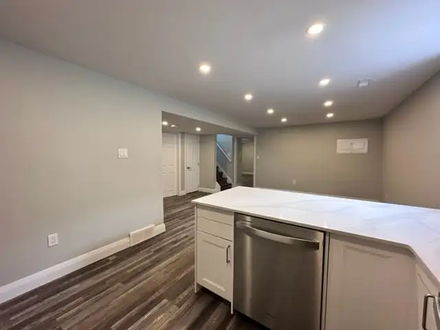 Completely Renovated 1 Bedroom Lower Floor of Raised Bungalow! ( in Long Term Rentals in Kitchener / Waterloo - Image 5