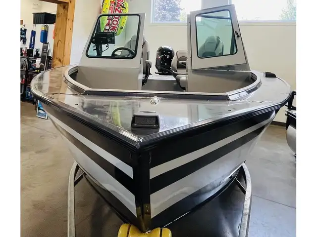 2026 Smoker-Craft Avenger in Powerboats & Motorboats in Guelph - Image 6