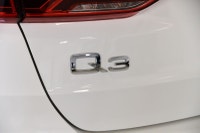 Traction intégrale Audi quattro / Modèle Komfort avec l'Ensemble Canada Edition / Roues 19 pouces /... (image 8)