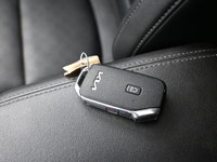 O'Regan's Dartmouth Hyundai is your one-owner headquarters and home to the largest selection of one... (image 5)