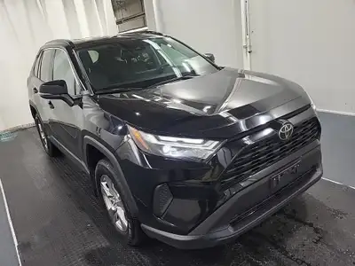 2.5L 4-Cylinder Engine | 8-Speed Automatic Transmission | All-Wheel Drive | Power Moonroof | Heated...