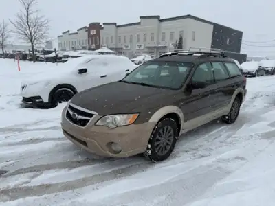 Subaru Outback 2008 Automatique 4X4 4cyl 2.5L Sur 4 bon pneus d'hiver Mécanique très très fiable Véh...