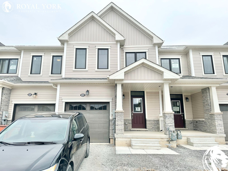 3 BED 2.5 BATH HOUSE FOR RENT 30 CONCORD DRIVE, THOROLD, ONT Long